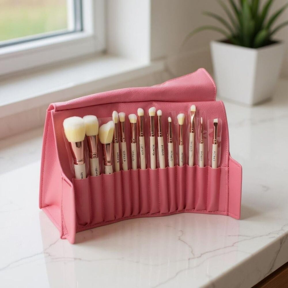 Farmasi Professional Make Up Brush Set ! Set of 14 Brushes and Leather Bag New
